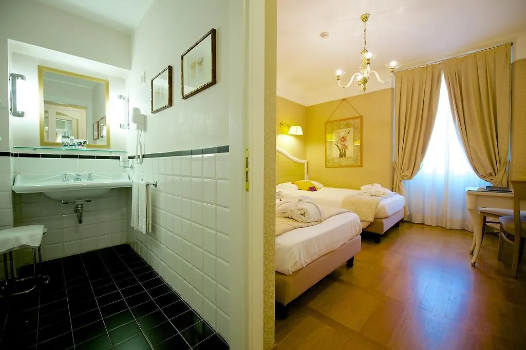 Hotel Mercure Milano Centro  Milan