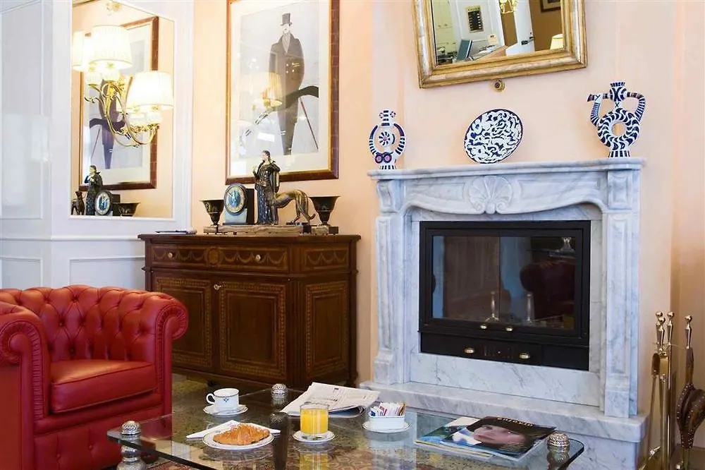Hotel Mercure Milano Centro 4*, Milan